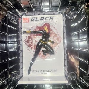 2020 Loot Crate DX Marvel Black Widow 3D Comic Standee Figure - Brand New
